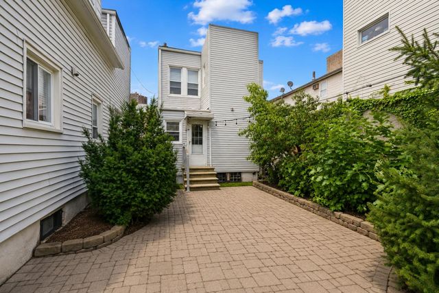 522 26TH ST, Union City, NJ 07087