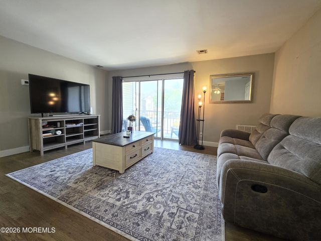 231 Atlantic Street 30, Keyport, NJ 07735