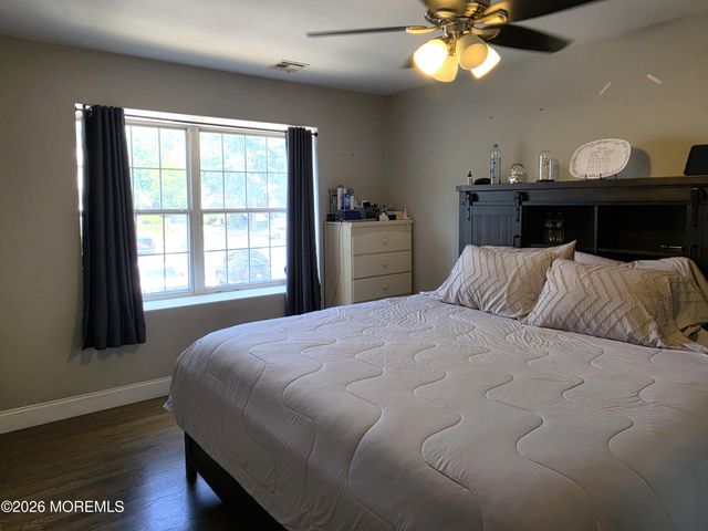231 Atlantic Street 30, Keyport, NJ 07735