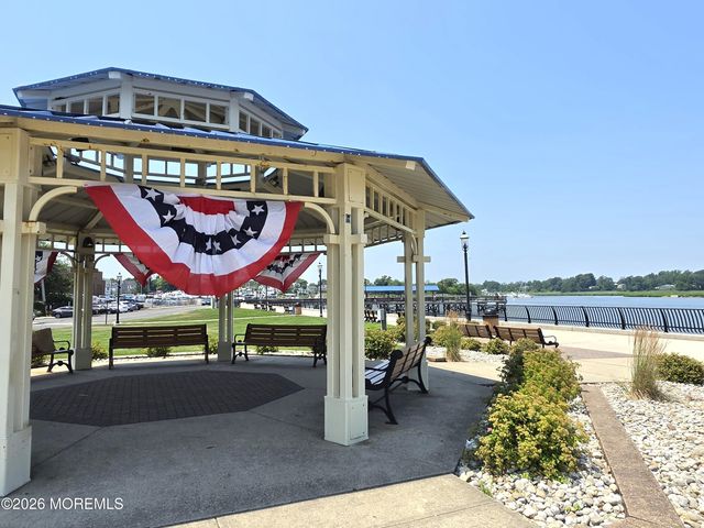 231 Atlantic Street 30, Keyport, NJ 07735
