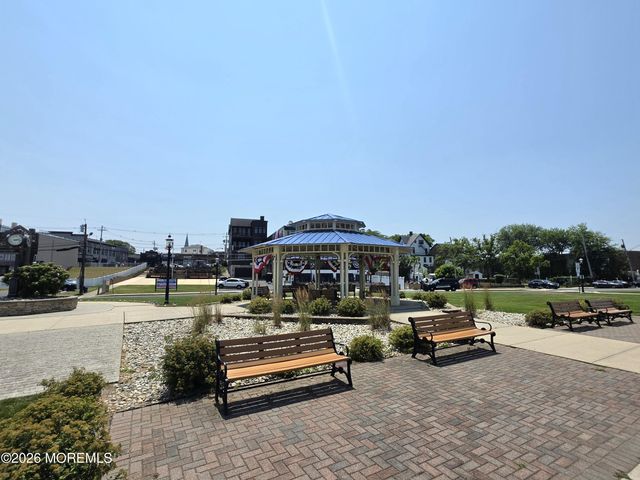 231 Atlantic Street 30, Keyport, NJ 07735
