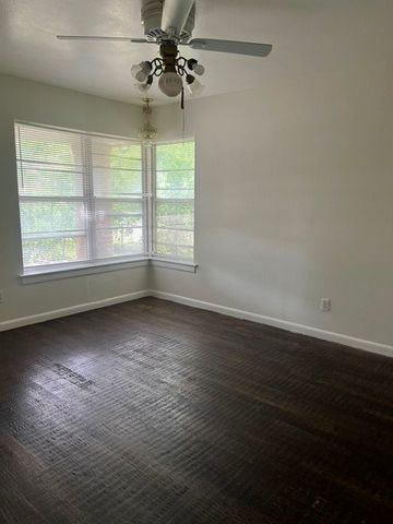 627 Kingston Drive, Irving, TX 75061