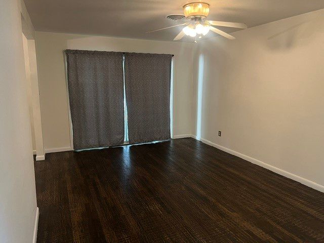 627 Kingston Drive, Irving, TX 75061
