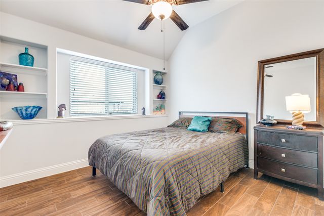 513 Thompson Drive, Van Alstyne, TX 75495