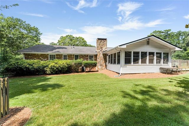226 Machelle Lane SW, Marietta, GA 30064