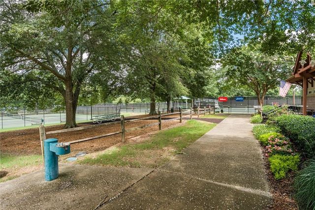 226 Machelle Lane SW, Marietta, GA 30064