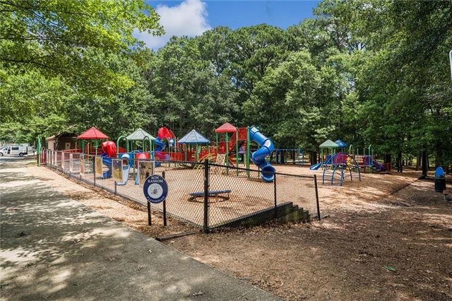 226 Machelle Lane SW, Marietta, GA 30064