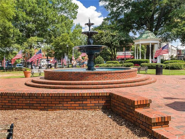 226 Machelle Lane SW, Marietta, GA 30064