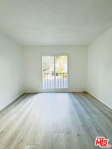 964 Larrabee Street 107, West Hollywood, CA 90069