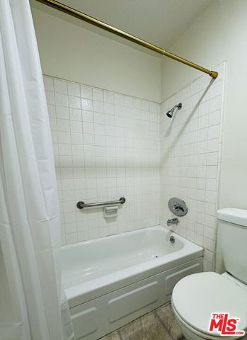 964 Larrabee Street 107, West Hollywood, CA 90069