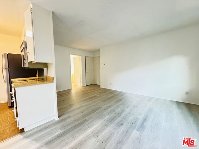 964 Larrabee Street 107, West Hollywood, CA 90069