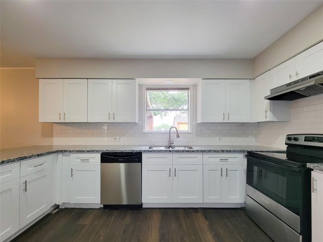 1803 Cypress Drive, Richmond, TX 77469