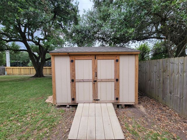 1803 Cypress Drive, Richmond, TX 77469