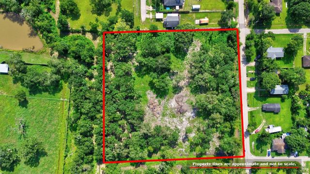 708 W Smith Street, Brazoria, TX 77422