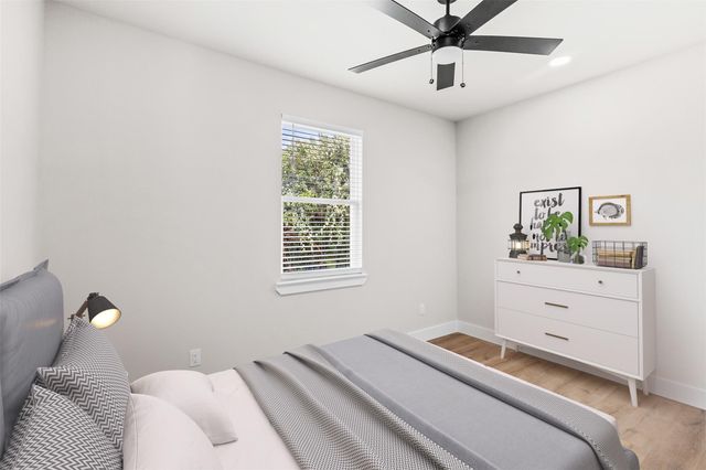 2315 Progress Drive, Brenham, TX 77833