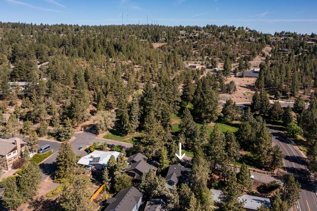 915 NW Saginaw Avenue, Bend, OR 97703
