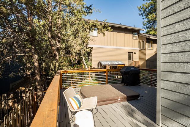 915 NW Saginaw Avenue, Bend, OR 97703