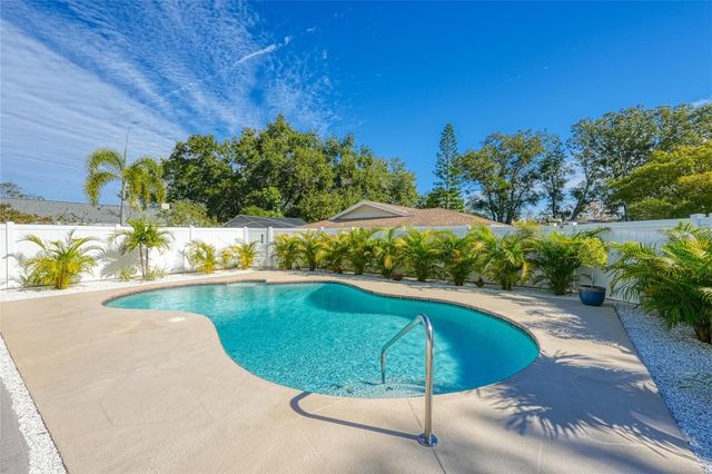 2339 ORANGESIDE ROAD, Palm Harbor, FL 34683