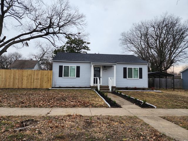 1104 Edgefield, Garland, TX 75040