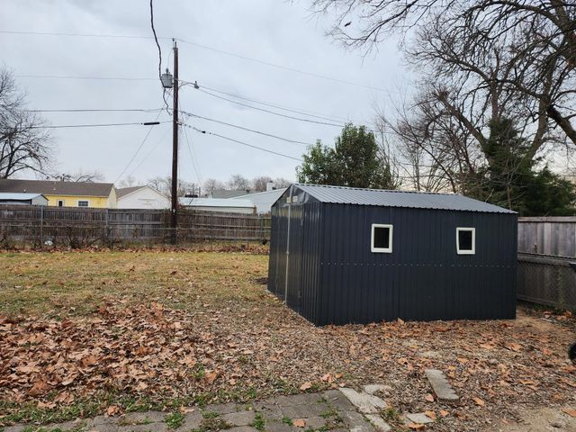 1104 Edgefield, Garland, TX 75040