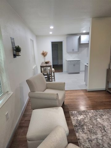 1104 Edgefield, Garland, TX 75040