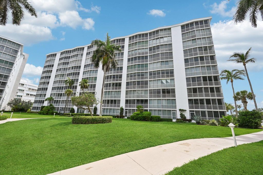 Image 30 of property listing at 3224 S Ocean Boulevard 110-B, Highland Beach, FL 33487