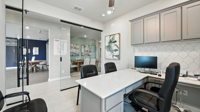 913 HOLLYN Drive, Decatur, TX 76234