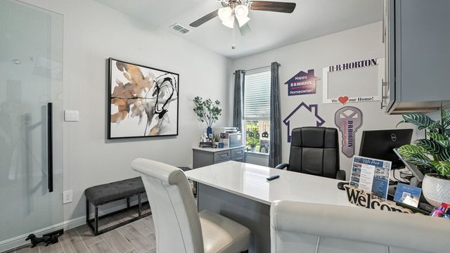 913 HOLLYN Drive, Decatur, TX 76234