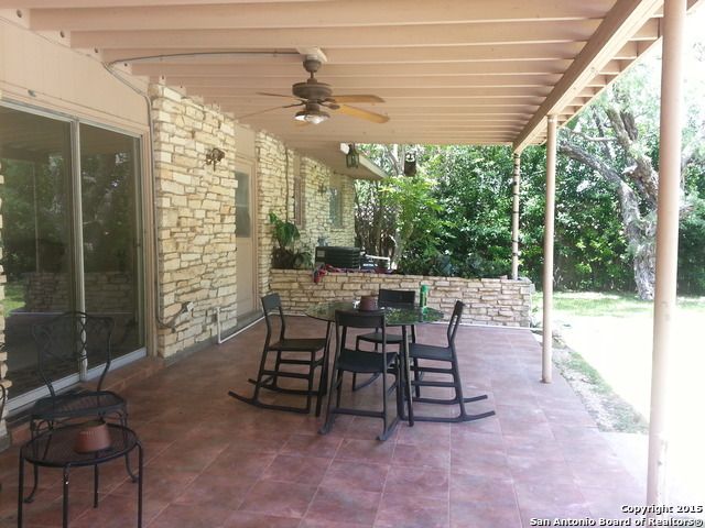 121 RIVIERA DR, Castle Hills, TX 78213
