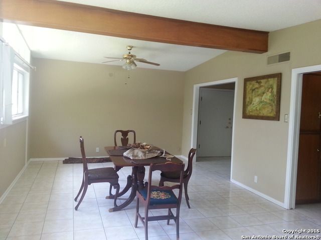 121 RIVIERA DR, Castle Hills, TX 78213