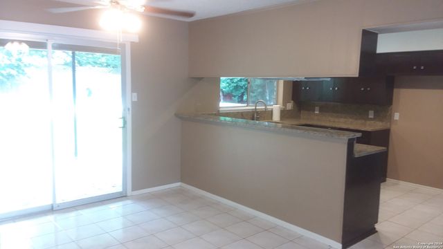 121 RIVIERA DR, Castle Hills, TX 78213