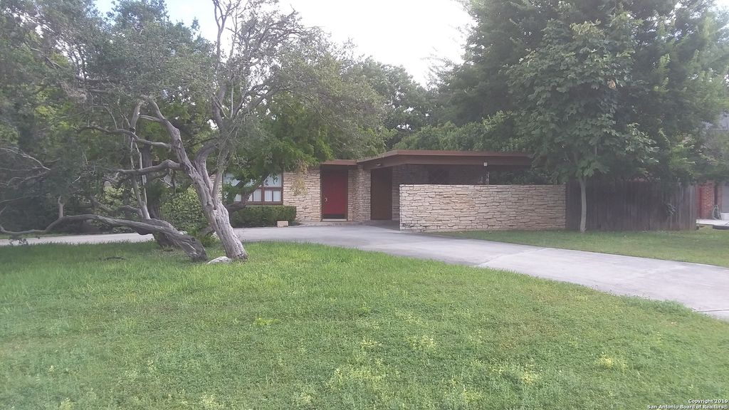 121 RIVIERA DR, Castle Hills, TX 78213