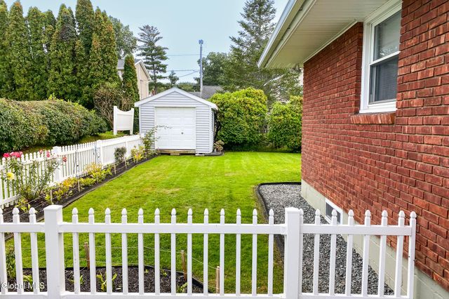 1120 Elton Avenue, Schenectady, NY 12309