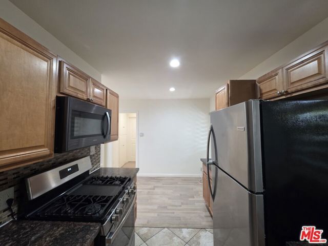 1224 N Fairfax Avenue 7, West Hollywood, CA 90046