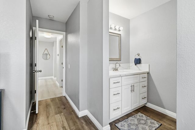 3529 Lindenwood Way, Sacramento, CA 95826