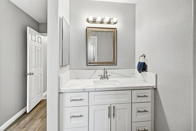 3529 Lindenwood Way, Sacramento, CA 95826