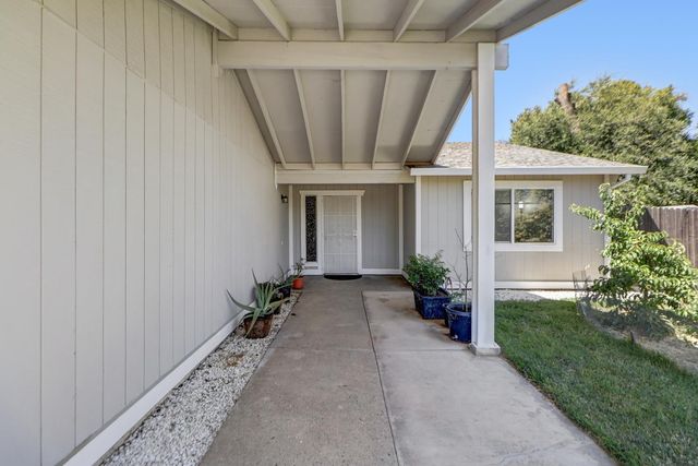 3529 Lindenwood Way, Sacramento, CA 95826