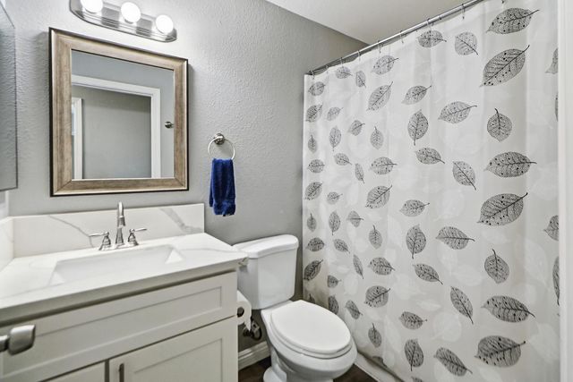 3529 Lindenwood Way, Sacramento, CA 95826