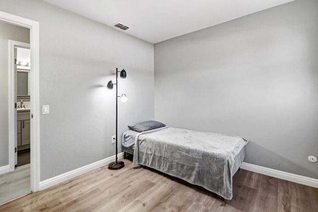 3529 Lindenwood Way, Sacramento, CA 95826