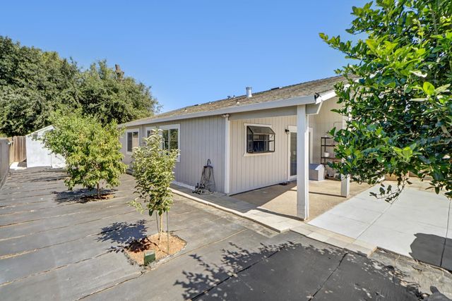 3529 Lindenwood Way, Sacramento, CA 95826