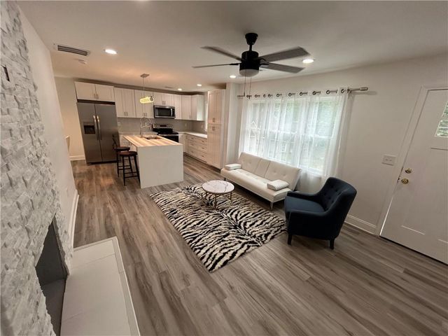 876 Pinehurst Terrace SW, Atlanta, GA 30310