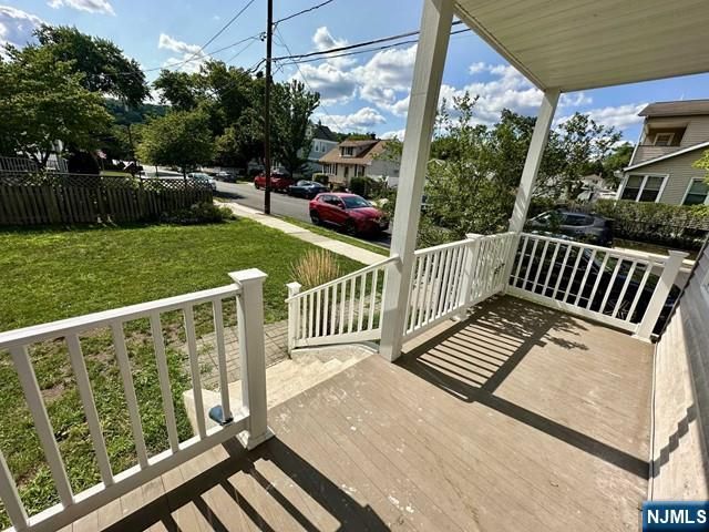 686 Lafayette Avenue, Hawthorne, NJ 07506