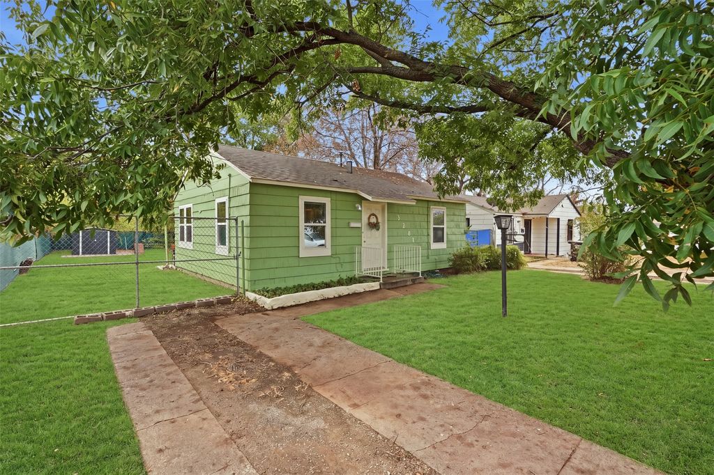 3261 Todd Avenue, Fort Worth, TX 76110 — photo 2