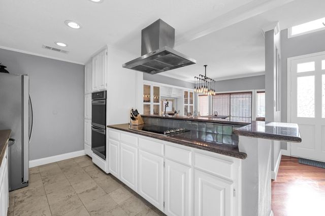 5450 John Dreaper Drive, Houston, TX 77056