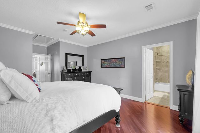 5450 John Dreaper Drive, Houston, TX 77056