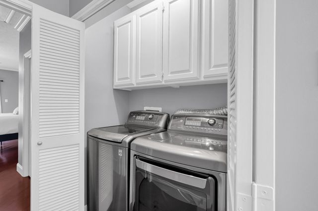 5450 John Dreaper Drive, Houston, TX 77056