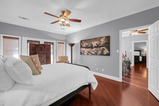 5450 John Dreaper Drive, Houston, TX 77056