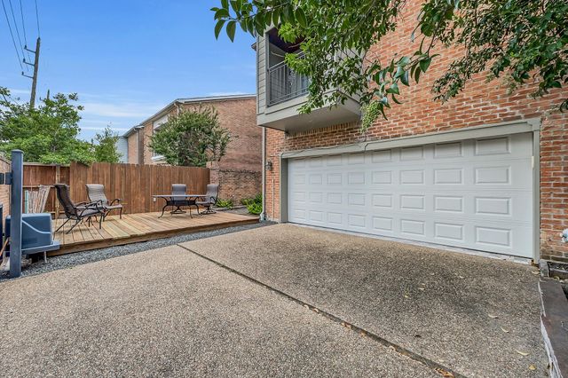 5450 John Dreaper Drive, Houston, TX 77056