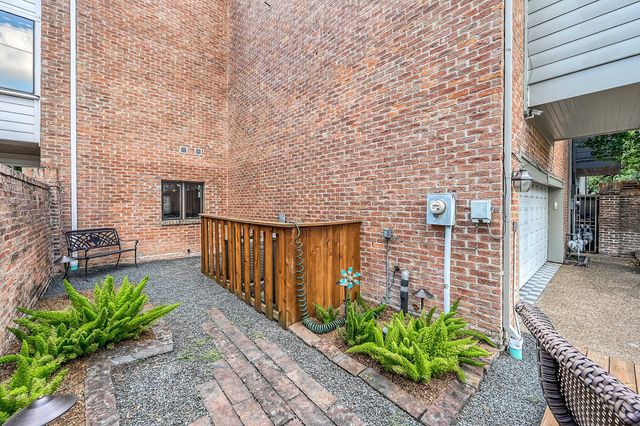 5450 John Dreaper Drive, Houston, TX 77056