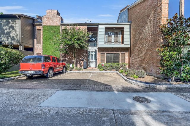 5450 John Dreaper Drive, Houston, TX 77056